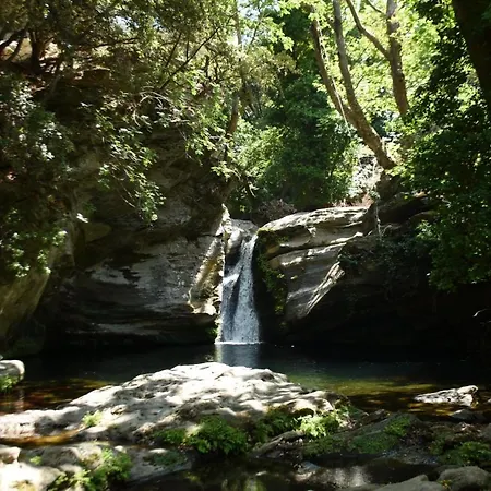 Kalamonari Nature House, Cycladic Wilderness Hébergement de vacances Rogon