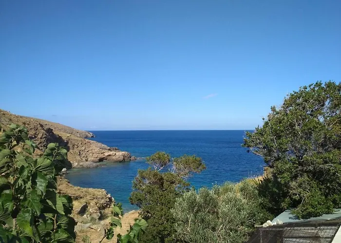 Kalamonari Nature House, Cycladic Wilderness *