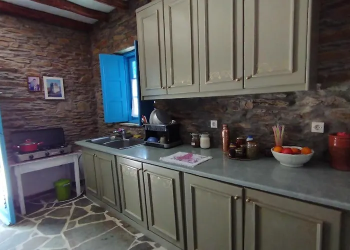 Kalamonari Nature House, Cycladic Wilderness * Rogon