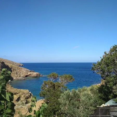 Kalamonari Nature House, Cycladic Wilderness *