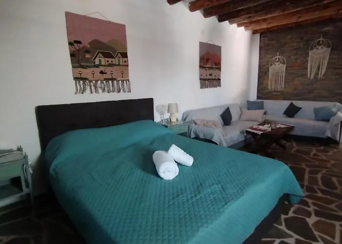 Kalamonari Nature House, Cycladic Wilderness Rogon